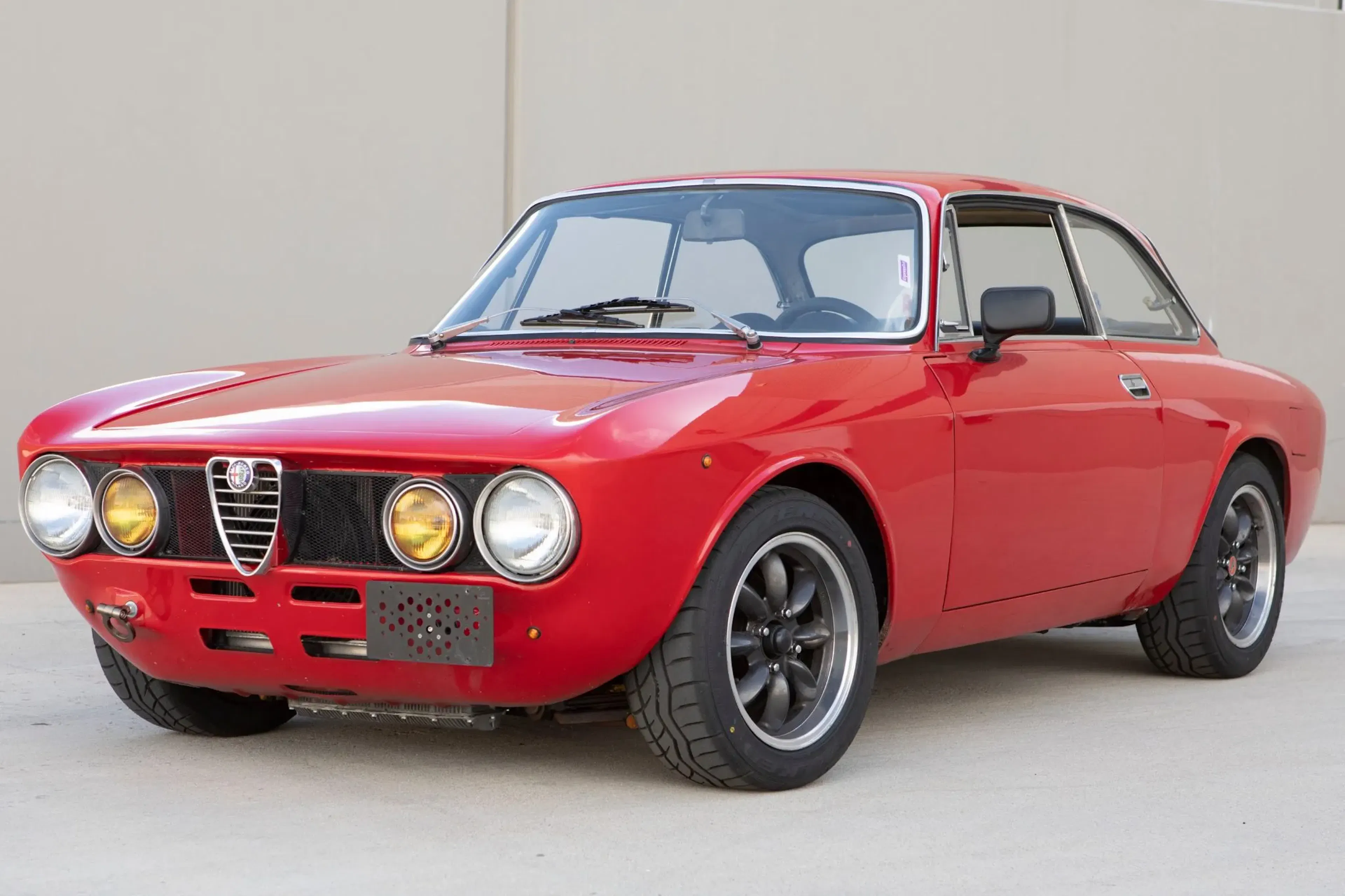 1969 Alfa Romeo 1750 VIN AR1530936 | Hagerty Valuation Tools®